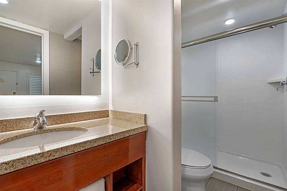 Best Western Plus Clocktower Inn