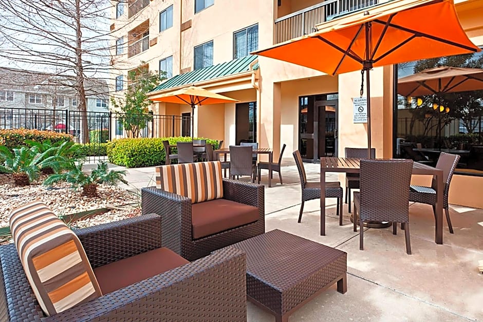 Courtyard Austin South