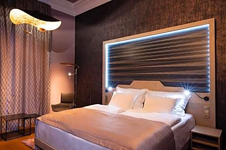 Deluxe Double or Twin Room with Balcony