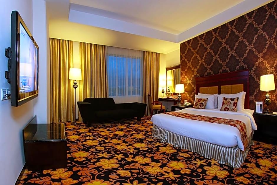 Rocky Plaza Hotel Padang