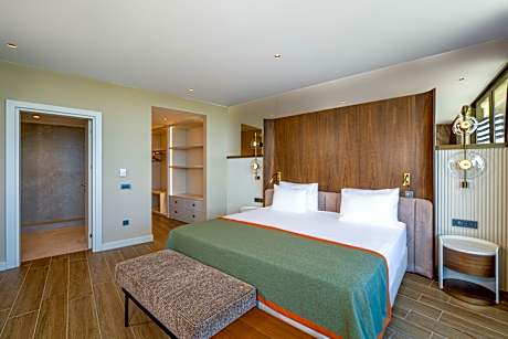 FAMILY ROOM SEA VIEW