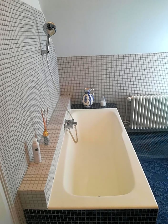 Maison Angulus Ridet