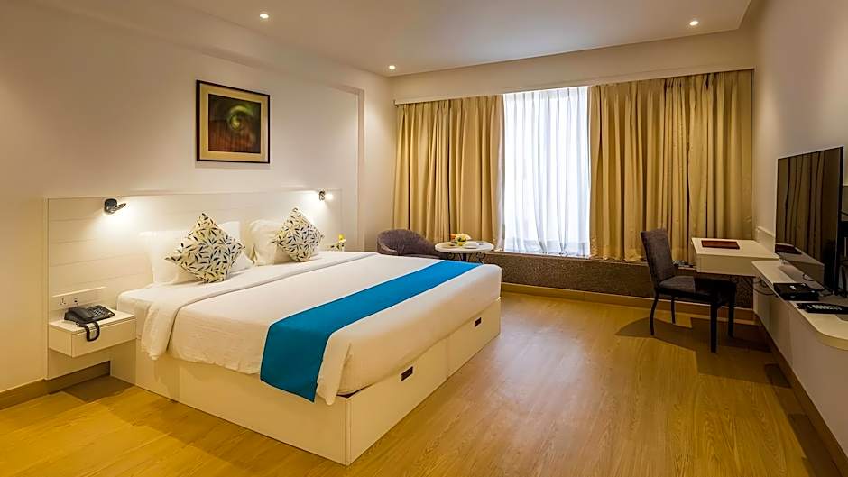 Kohinoor Continental, Near International Airport