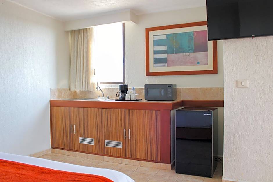 Hotel & Suites Real del Lago