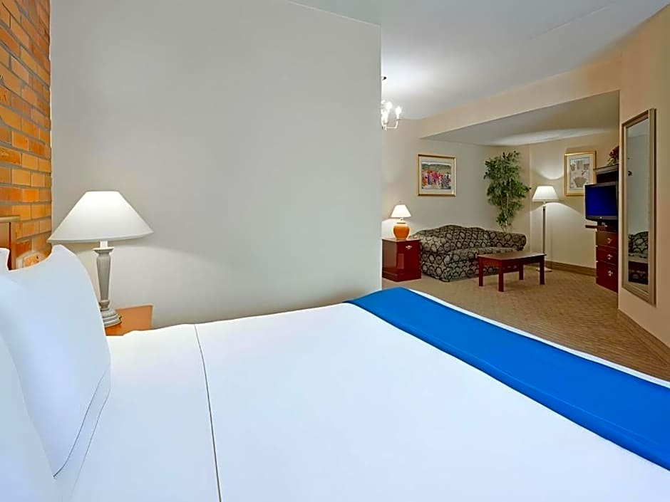 Holiday Inn Express Toronto East - Scarborough By IHG