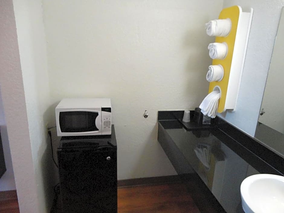 Motel 6-Round Rock, TX