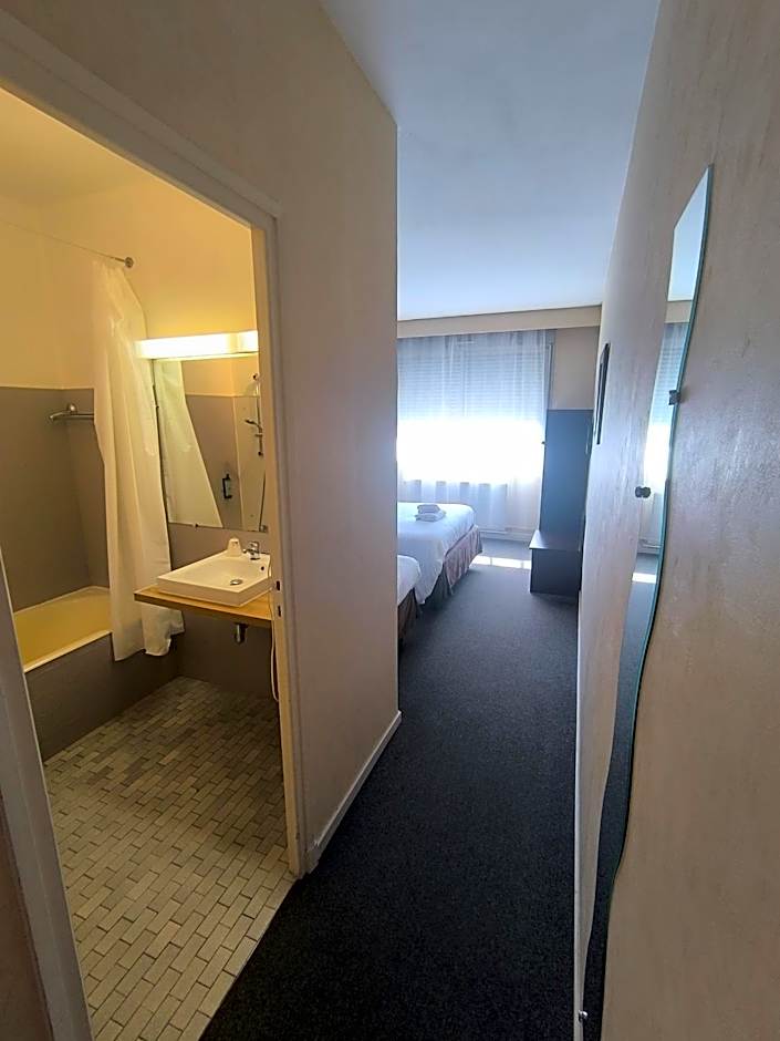 Adonis Lyon Est Hôtel Artys