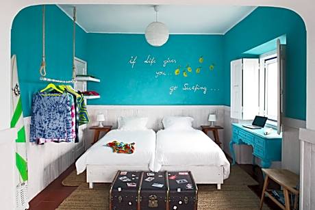 Chill in Ericeira Surf House