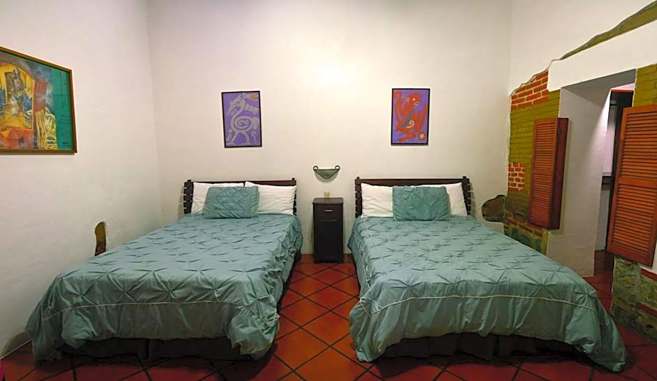 Las Mariposas Hotel & Studios