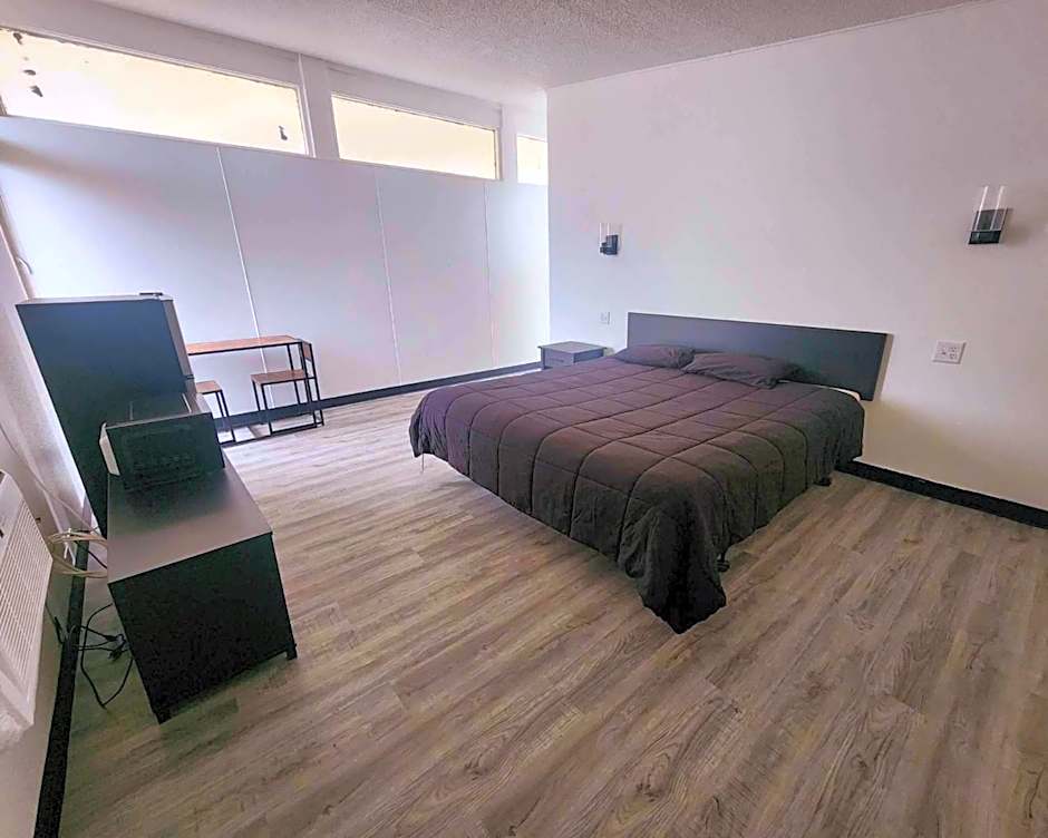 The Hastings Inn Salina