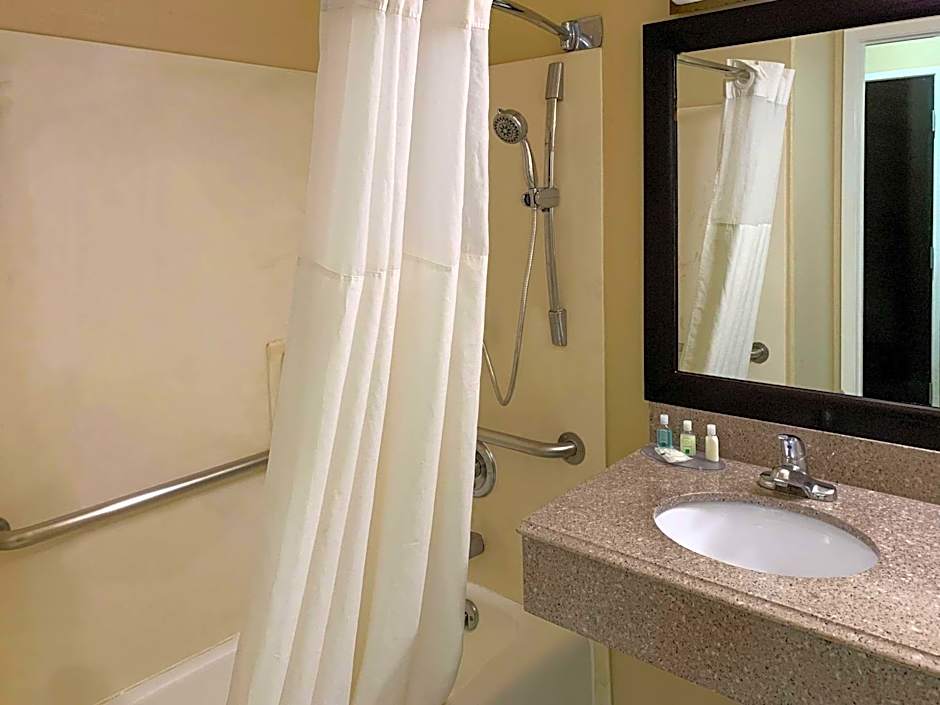 Quality Suites Houston NW Cy-Fair