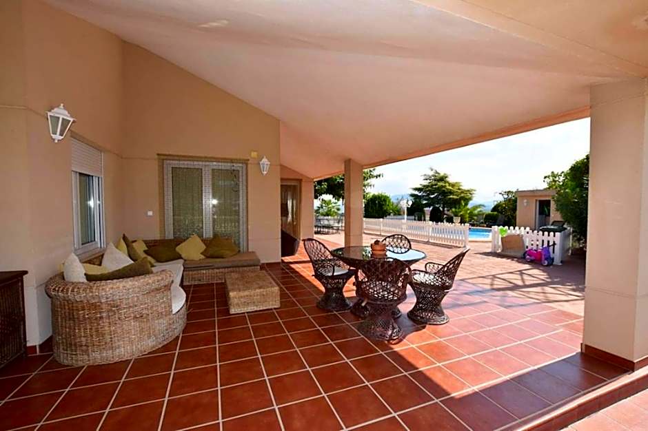 Torreta Of Gormaig, House with swimming pool