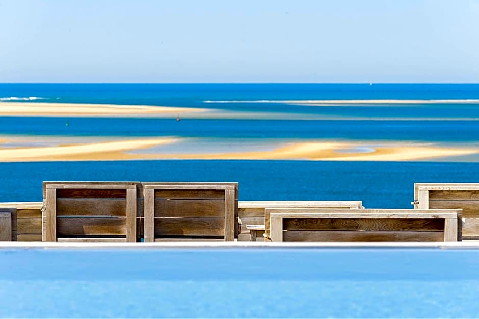 Hotel La Co(o)rniche