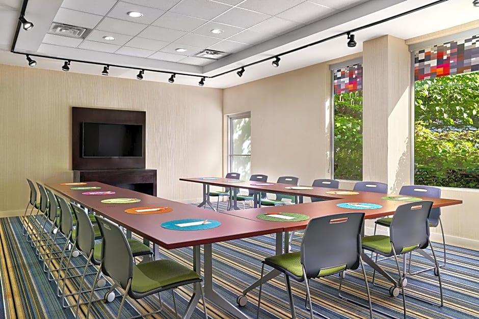 Aloft Arundel Mills BWI Airport