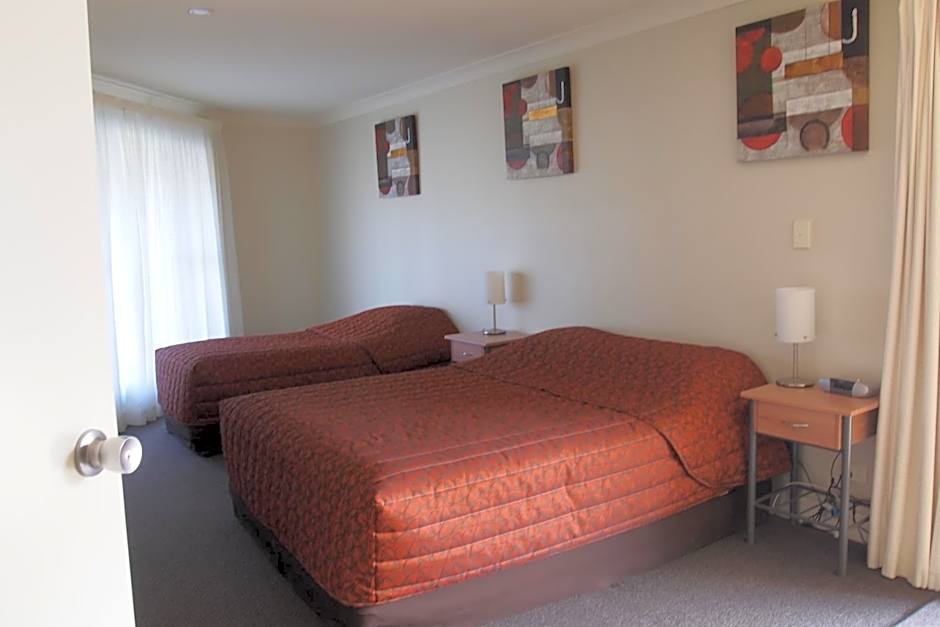 Alexander Cameron Suites