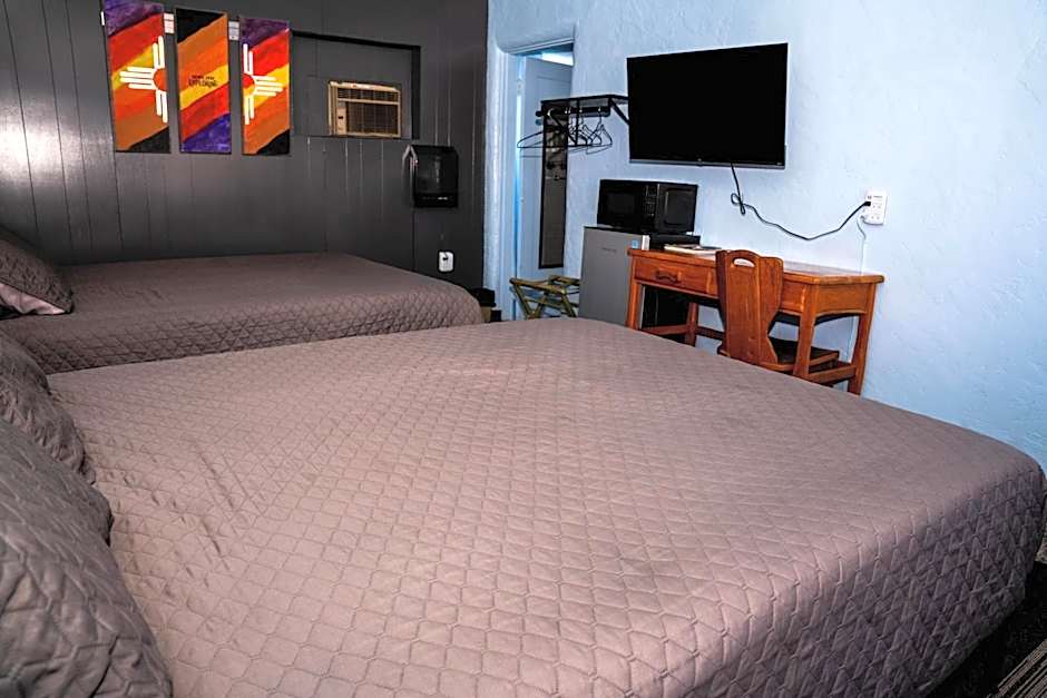 Maverick Motel