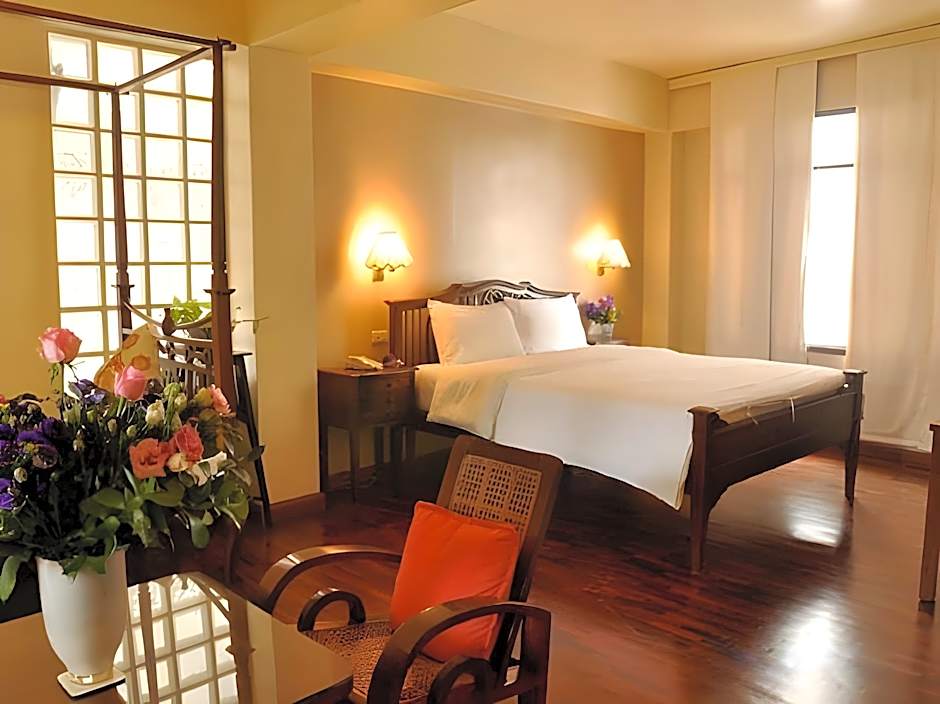 Sourire at Rattanakosin Island Hotel