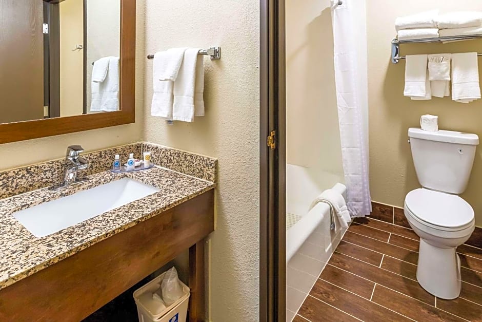 Comfort Inn Waukesha