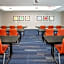 Holiday Inn Express & Suites Yosemite Park Area By IHG
