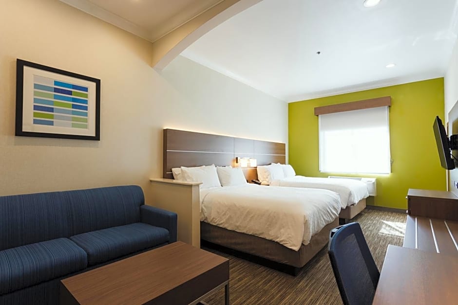 Holiday Inn Express & Suites Davis - University Area