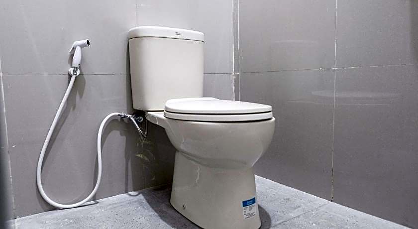 RedDoorz Syariah near Hajimena Lampung