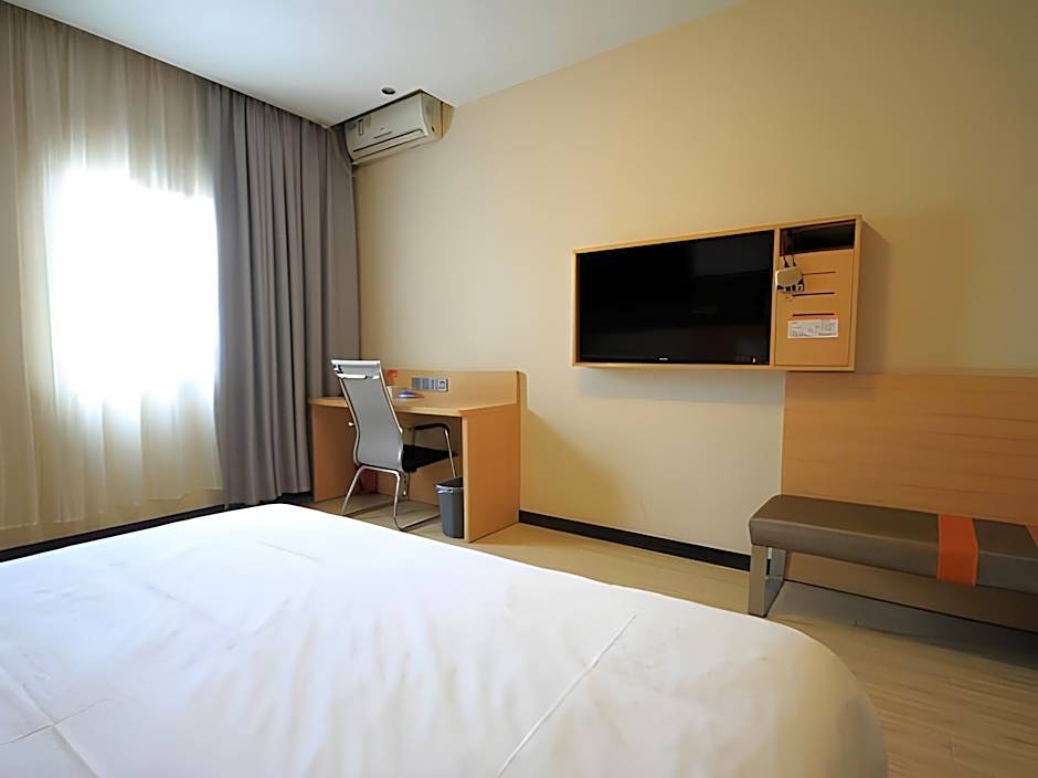 7 Days Premium Hotel Xian North Gate Anyuan Gate Subway Station Branch – Xi'an City, LA