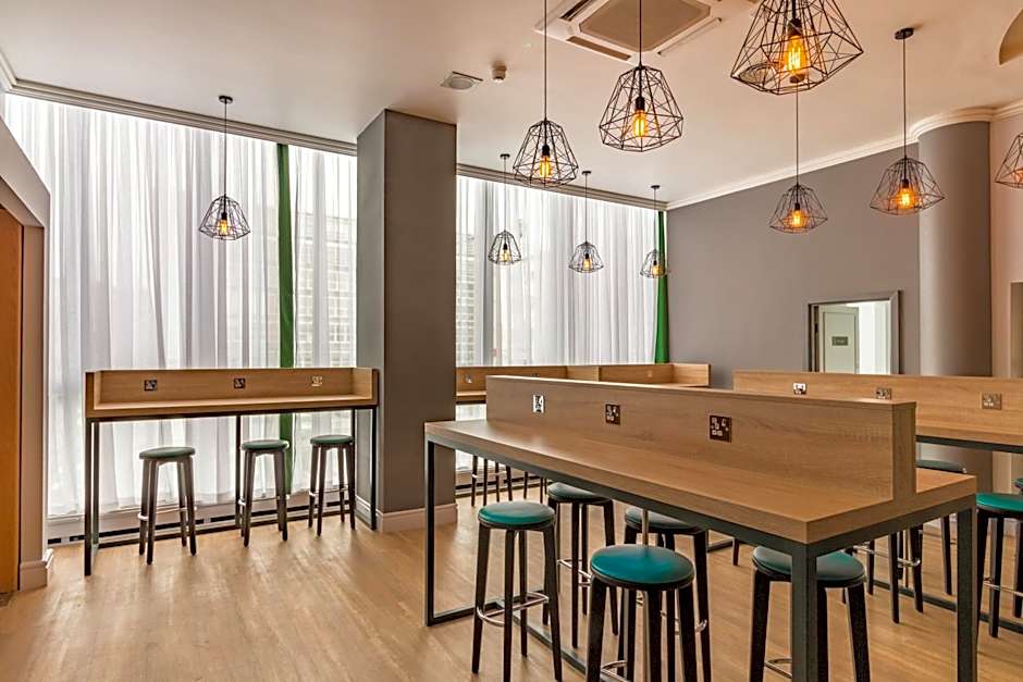 Thistle Express Luton