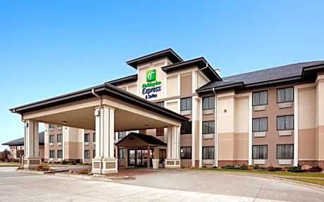 Holiday Inn Express & Suites Worthington By IHG