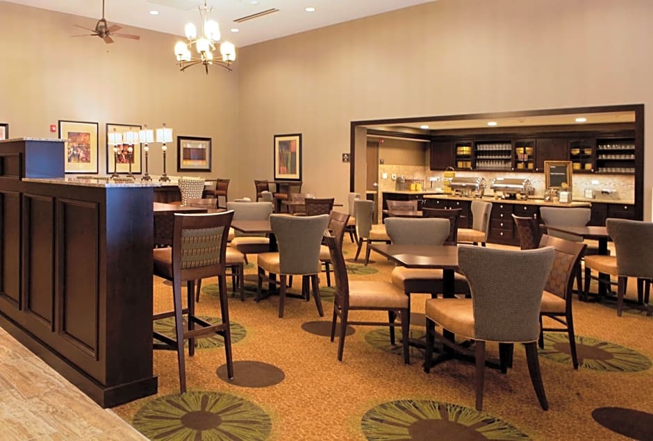Homewood Suites by Hilton Coralville - Iowa River Landing