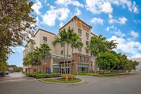 Comfort Suites Miami Airport North