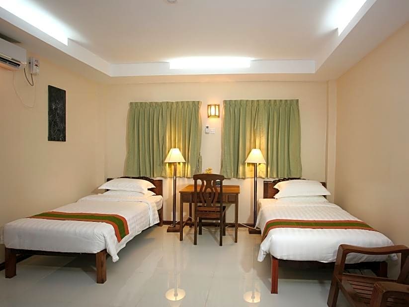 Hotel June Business Bed Breakfast