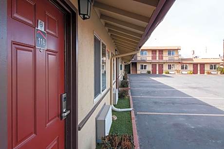 Quality Inn Bishop near Mammoth