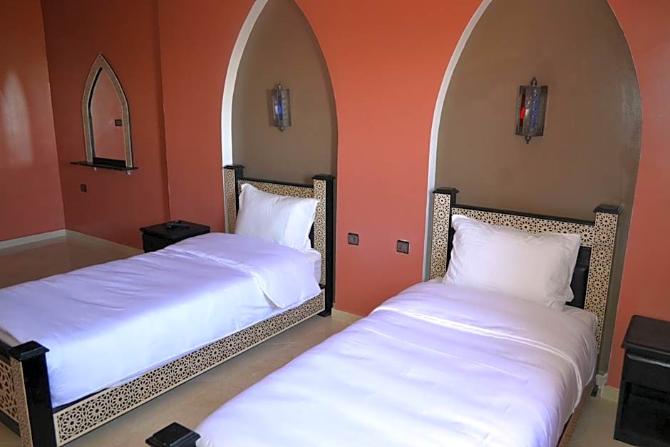 Inyan Dakhla Hotel
