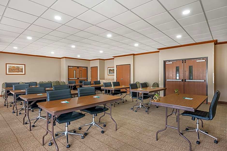 Quality Inn & Suites Rockport - Owensboro North