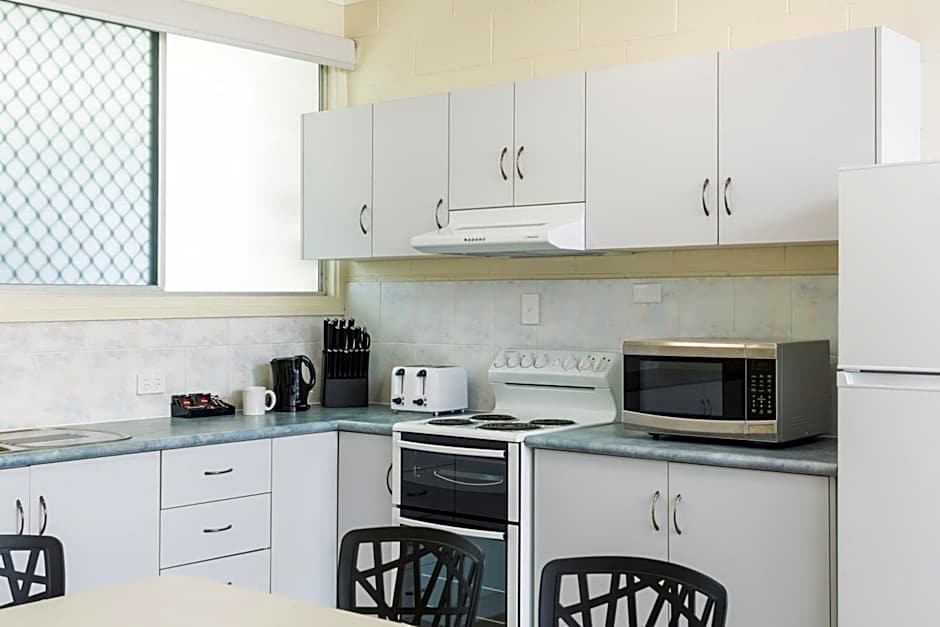 Nightcap at Edge Hill Tavern