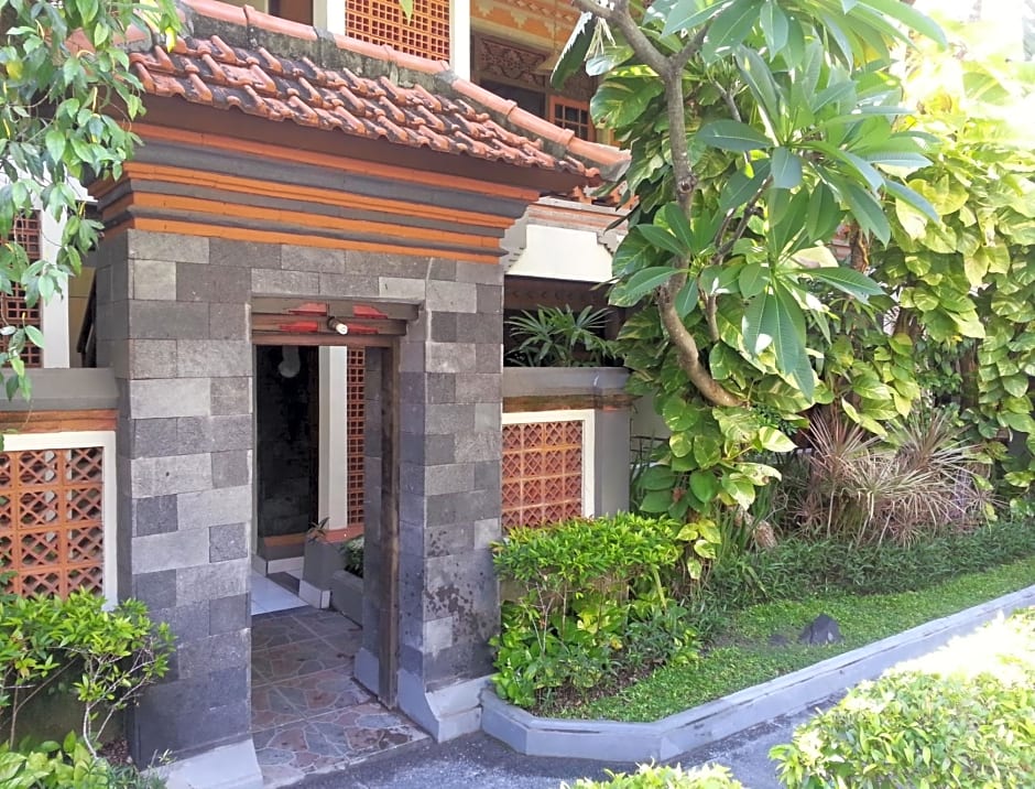 Dewa Bharata Bungalows Legian
