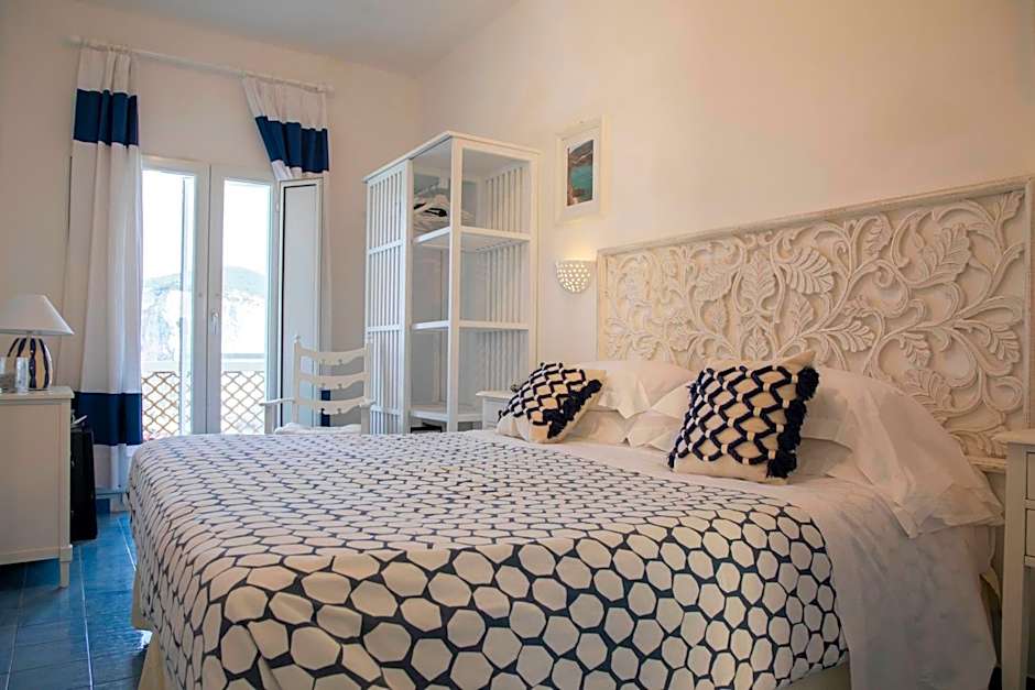 Hotel Chiaia Di Luna