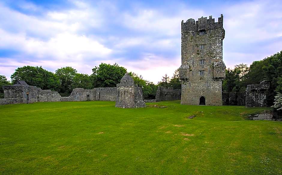 The Waterfront House Country Home