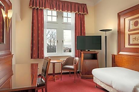 Single Room with Relax Package