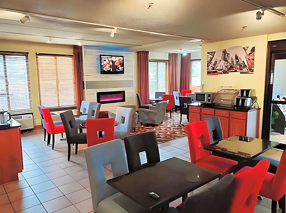 Ashbourne Hotel Canton/Hall of Fame I-77