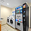 Econo Lodge Inn & Suites Santa Fe South