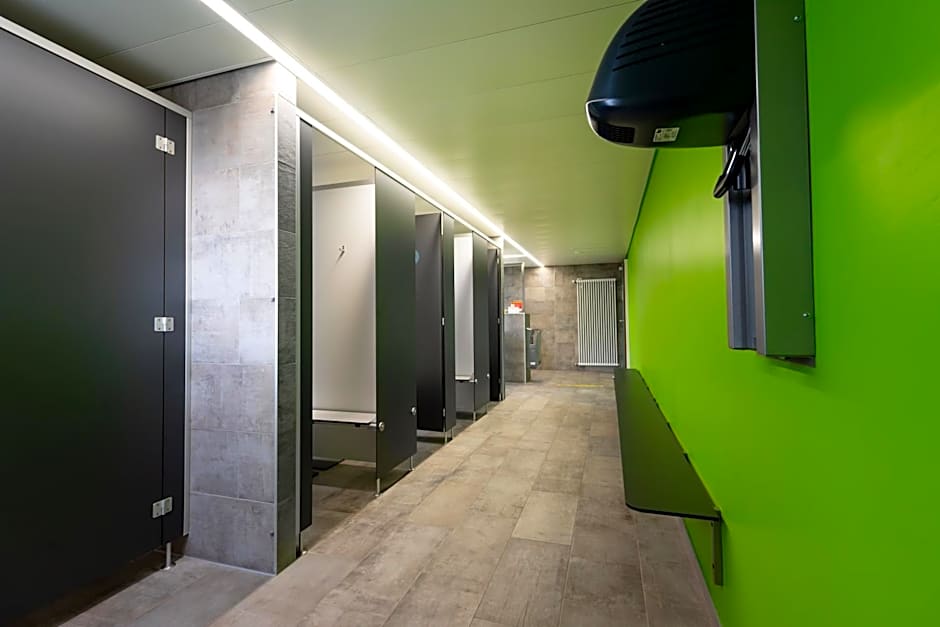 Nyon Hostel