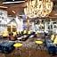 The Envoy Hotel, Autograph Collection by Marriott