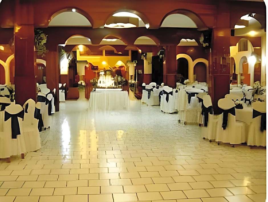 Hotel & Suites Arges - Centro Chetumal