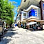 Felicidad Resto and Pension House