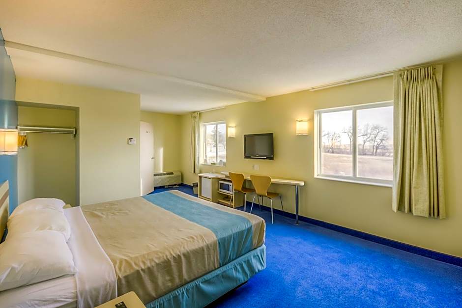 Aurora Inn Estevan