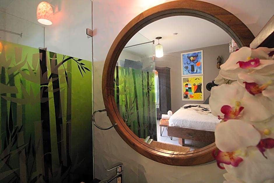 Eklectic Hotel Boutique