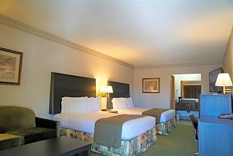 Deluxe Two Queen Beds Room with Sofa