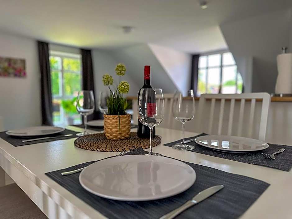 Natura Ferienhaus, Ferienwohnungen in Rhauderfehn , Komfort für Gäste & Firmen ,WLAN & Parkplatz
