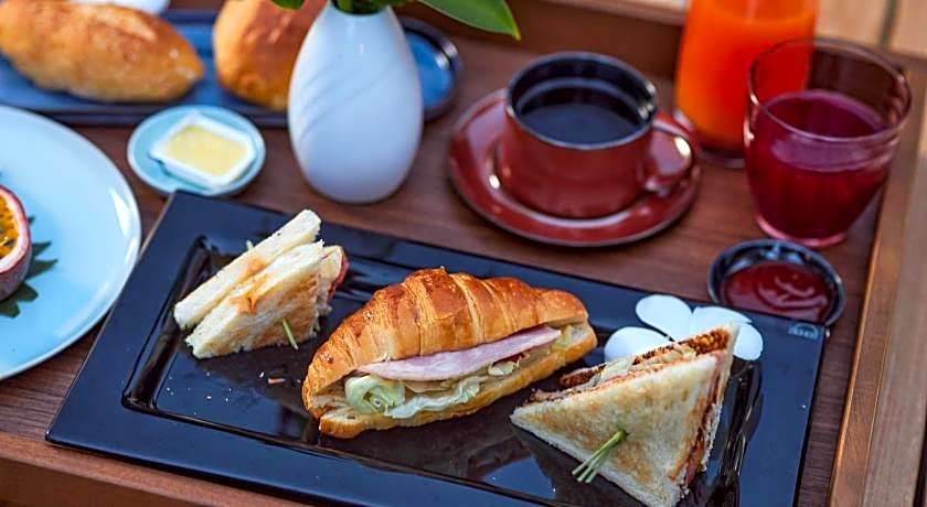 Angkor Green Garden by Dara